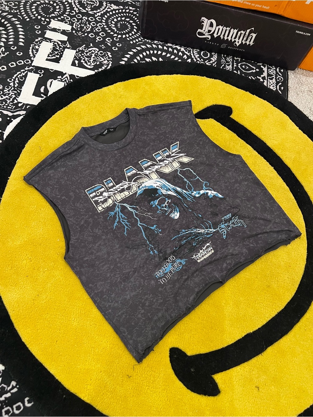 Men's Sleeveless Graphic Tank - Charcoal Gray with Blue Skull Print